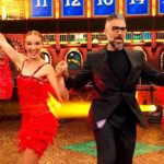 Jaime Camil Instagram - Say it with us: LOTERIAAAA *air horns* Our newest game show, #LoteríaLoca, is flying in THIS Monday at 9/8c... can we count on you to be there? 🎉