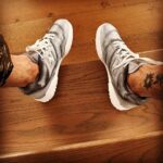 Jaime Camil Instagram - My good friend @georgeesquivel is doing a special project with @shoepalace and @newbalance to celebrate #hispanicheritagemonth, he’s customizing the classic all white 550 into something unique. These are LIMITED, you can only sign up to try and win a pair. Visit @georgeesquivel for info on how to enter the raffle 🙌🏽🤩 ——- Mi amigo #GeorgeEsquivel pimpeó estos clásicos 550 de #newbalance para celebrar el mes de la herencia hispana. La única forma de obtenerlos es visitar el perfil @georgeesquivel y entrar en la rifa 🤩🙌🏽