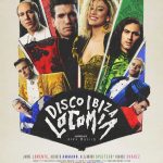 Jaime Lorente Instagram - 🎶 Rumba, samba, mambo 🎶 El póster final de DISCO, IBIZA, LOCOMIA augura bailes, temazos y abanicos. ¡Este viernes, estreno en @festivalmalaga, dragones! Ah, y el 17 de mayo os esperamos para bailar en los cines de toda España. #locomia #discoibizalocomia #cineespañol #cartel #cine #musica #festivaldemalaga