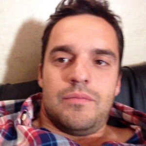 Jake Johnson Instagram - @joeyperla @joeyperla @joeyperla Everyone loves @joeyperla