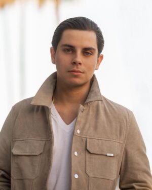 Jake T. Austin Instagram - On the streets of Los Angeles for @medium and talking about my new movie Adverse. Available to buy/rent on digital on March 9th @appletv 
Swipe up in my story highlight for the full drop.
Photographer: @mitchdao.photos 
Wardrobe: @balr