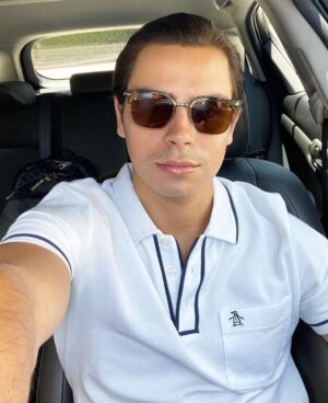 Jake T. Austin Instagram - Thanks for the birthday wishes. 😎🎂📲