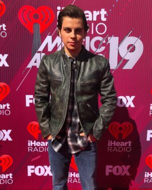 Jake T. Austin Instagram - I ❤️ 📻 
#iheartawards2019 
Gear by @7forallmankind
Grooming by @chazdean @wenbychazdean