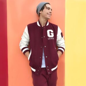 Jake T. Austin Instagram - Good Vibes Only ⭐️ #fridayfeeling