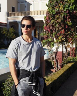 Jake T. Austin Instagram - Welcome to my house. 😎
