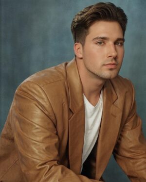 James Maslow Instagram - I would have thrived in the 90’s.

#ai #90s #aiyearbook