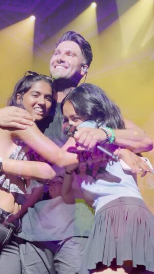 James Maslow Instagram - This is why we love our fans! Thank you for the bracelet @mayabalkissoon and @anani.lokesh 

🎥 @aarongatewoodx