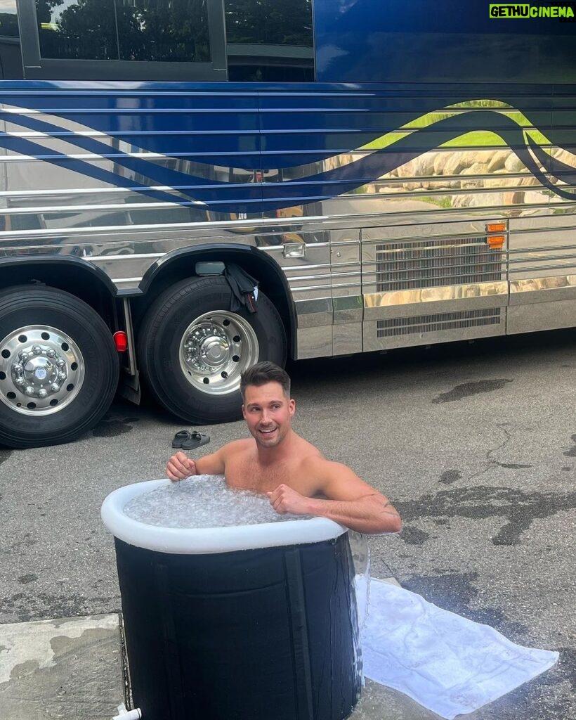 James Maslow Instagram - Coffee, ice baths and daily fitness…but not always in that order. It’s hard to maintain some of my routine on tour but daily fitness (and coffee let’s be real) is a non negotiable. What are your must-do daily habits? Drop me a comment! Los Angeles, California