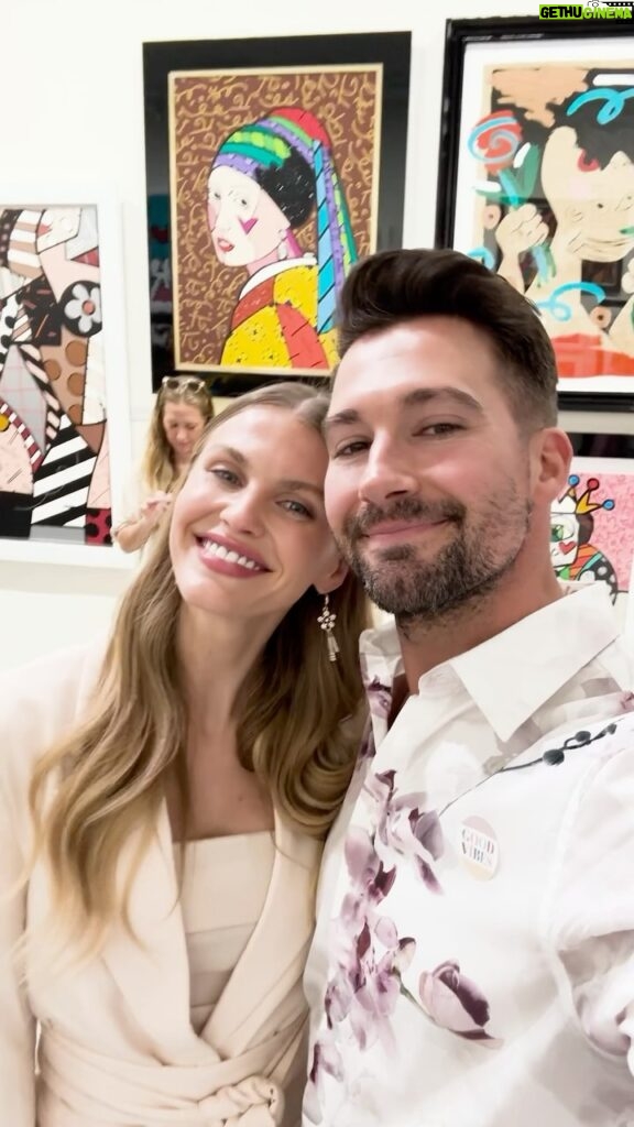 James Maslow Instagram - Killer event with @caitlinsheyspears at @romerobritto studio in Miami Beach! I’m definitely buying some art from Romero soon - his art is truly amazing 🤙🏼 Romero Britto