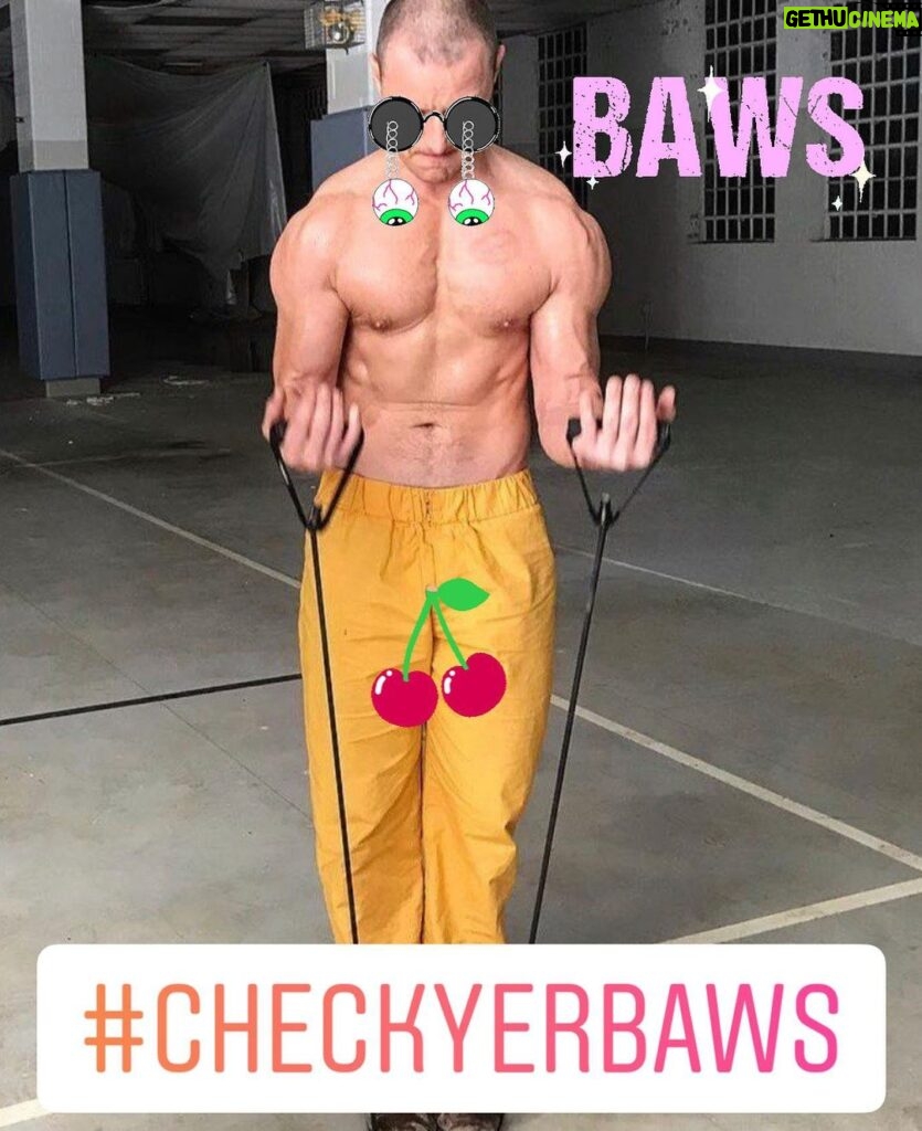 James McAvoy Instagram - Men of Scotland and indeed the world it’s that time of year when we implore each other to look at and feel our own balls...BAWS in Scotland to those that don’t know in an attempt to Help stave off cancer. #checkyerbawballs I nominate @mrmartincompston and @mrryanfletcher #checkyerbawballs