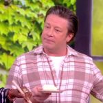Jamie Oliver Instagram - Chef @jamieoliver shares the five ingredients everyone should have in their kitchen and serves up a few special dishes from his new cookbook, ‘5 Ingredients Mediterranean’!