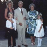 Jamie Oliver Instagram - Happy Mother’s Day to all mums out there but of course my own shining sparkling star my mum Sally Oliver ♥️ thanks mum you are amazing and I love you so much thanks for all the good times….I’m always so grateful for a loving childhood and wonderful memories…..love you mum ….see you soon jox x x Happy Mothers Day