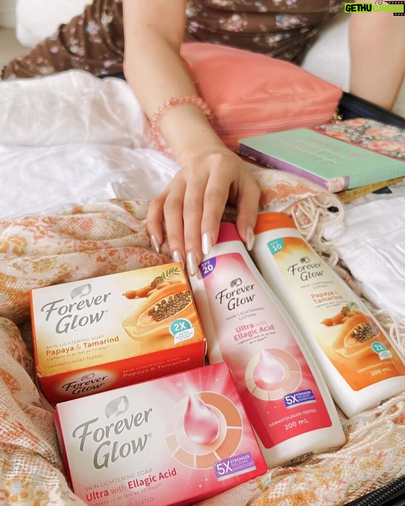 Jane De Leon Instagram - There’s no secret when it comes to keeping your natural glow. Consistency is really the key! That’s why I always bring Forever Glow with me, wherever I go. For the travel goals and travel glows, @foreverglowphilippines is totally forever part of my travel must-haves! Glow lang nang glow naturally with Forever Glow! #ForeverGlow