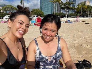 Janel Parrish Instagram - Home in Hawaii for Christmas part 1 🥰 Mele Kalikimaka! 🤙🏻