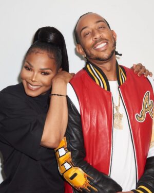 Janet Jackson Instagram - Luda, thank you so much for joining me on this special tour. You are such an incredible talent and I’m so honored to share the stage with you every night. I am always so excited to see what you do next and wish you the best with EVERYTHING! Have a great show tonight! Love & light, J
#TogetherAgainTour 🫶🏽
