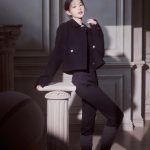 Jang Won-young Instagram - 🏰🤍🖤