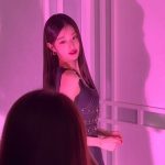Jang Won-young Instagram - The most innovative moment, without a doubt🖤#SamsungUnpacked Literally everything was amazing #Galaxyzflip5 ‘s new flex window and multi-tasking..Can't wait for my new one! I'm full of love for @Samsungmobile right now🤍