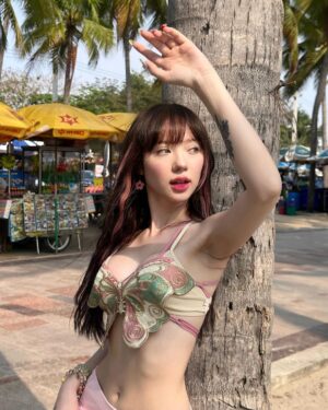 Jannine Parawie Weigel Instagram - ก็ไม่รู้…🦋🌸