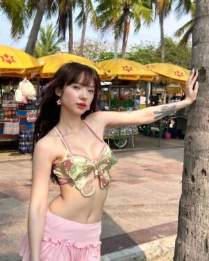 Jannine Parawie Weigel Instagram - ก็ไม่รู้…🦋🌸
