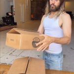 Jared Leto Instagram - VINYL UNBOXING!! 📦📦📦 Finally got the album and wanted to share what the vinyl looks like 🌅🌅🌅 Have you pre-ordered yours?? Album drops in just 16 days!!!! 🙏🏼🌅🕺🏻