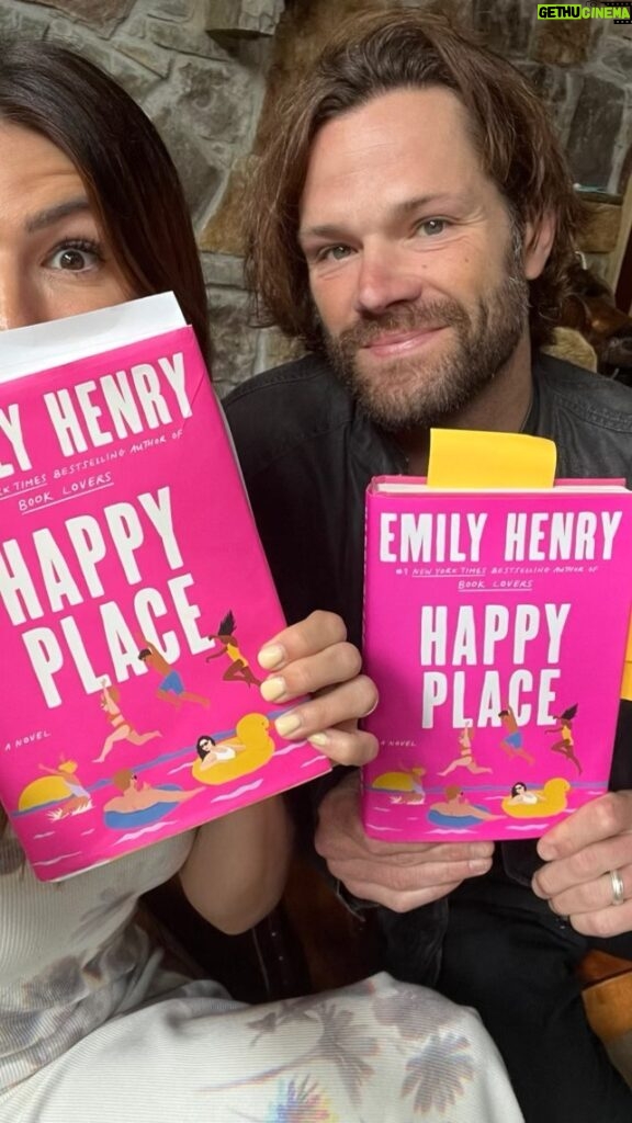 Jared Padalecki Instagram - This is our #happyplace: getting to chat with the incredible @emilyhenrywrites about her new book, HAPPY PLACE. We talked about self-discovery, friendship, romance and books within books. HAPPY PLACE and this conversation had us laughing, crying, reminiscing and needing more #emilyhenry in our lives. Go get her book, if you can find it! They’re flying off the shelves. Stay tuned for Part 2! Austin, Texas