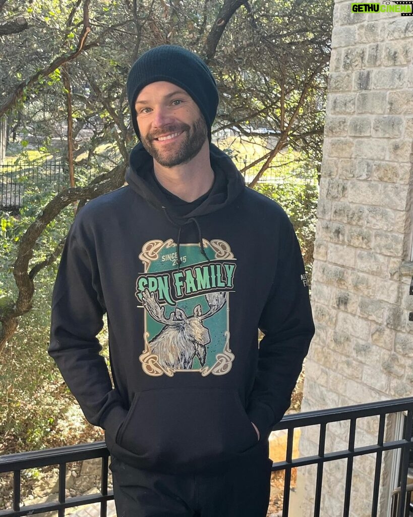 Jared Padalecki Instagram - I want to thank ya’ll for the incredible support of this year’s AKF campaign!!! 🙏❤️ We are in the final week and I couldn’t be more proud to call you family!!! #AKF #SPNFamily ShopStands.com