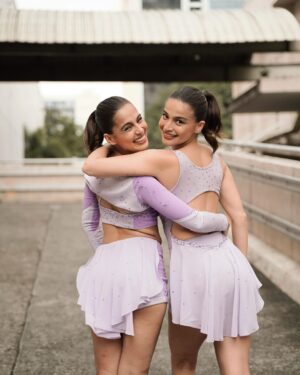 Jasmine Curtis-Smith Instagram - Sestras will always be there to try and help “fix you” no matter what. Love you sestra. Thank you for joining our Magpasikat. @jascurtissmith 💜💜💜

📸: @luisruizzzz 
📸: @imlukeabadiano

#Magpasikat2023AnneRyanOgie