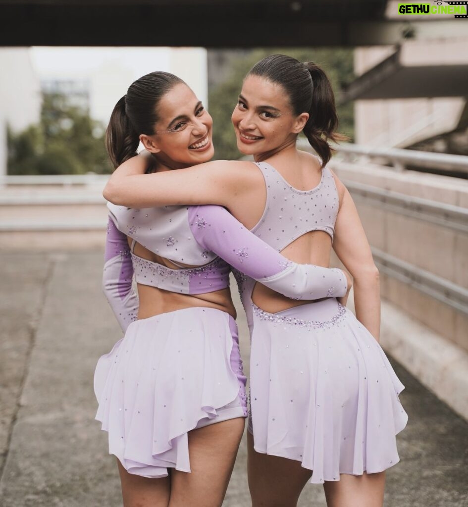 Jasmine Curtis-Smith Instagram - Happiest birthday to Queen sestra @annecurtissmith 💖 You really are the sunshine on a cloudy day. You brighten everyone up and we’re all so blessed to have you in our lives. May the world continue to make your dreams come true. I love you so much!!!! 👯‍♀