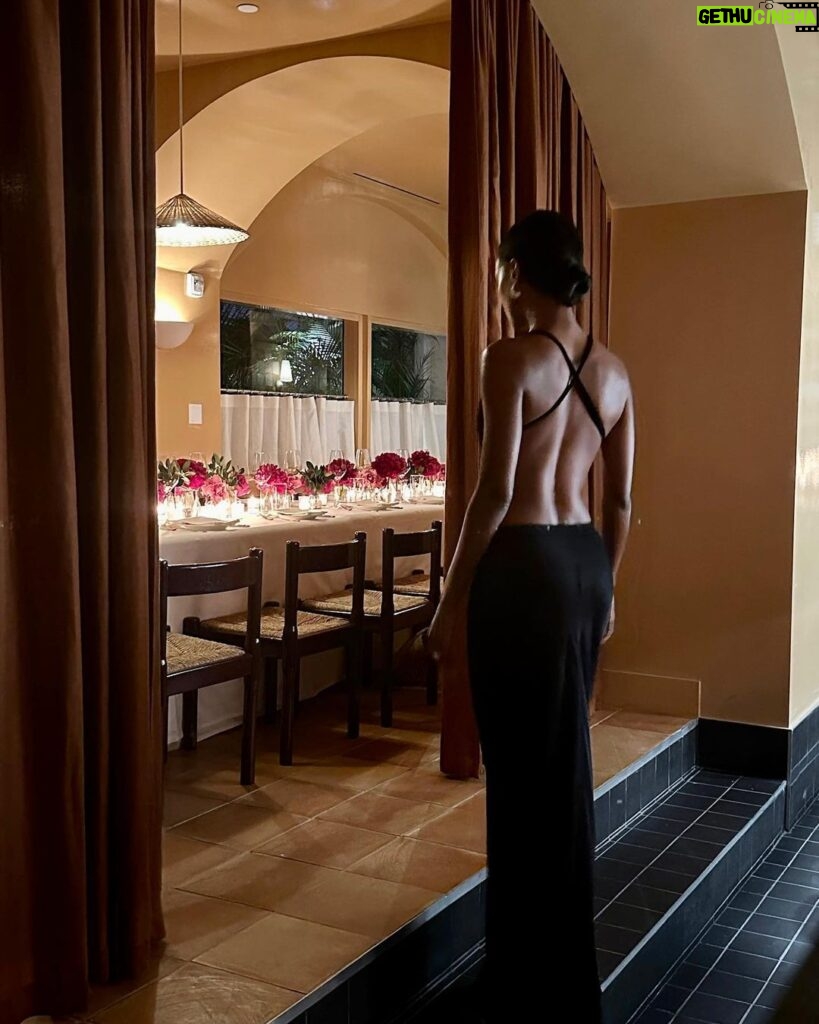 Jasmine Tookes Instagram - A moment for the back of the dress. Dining with @welovecoco @chanelofficial