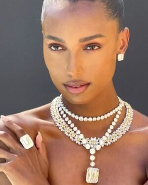 Jasmine Tookes Instagram - That one time I got to play with the most insane 💎’s