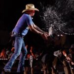 Jason Aldean Instagram - Unreal. U guys rock. 🔥 Charleston, Atlanta, and Tuscaloosa - y’all are up next!