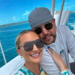 Jason Aldean Instagram - Nothing like the Caribbean 🏝️. #turksandcaicos