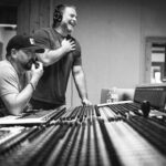Jason Aldean Instagram - Today was the first day of recording the new album. Always a blast when we start making new music together. Love all these guys who have played on pretty much everything with me since the beginning. Album #11 Let’s fuckin GET IT!!!!!!! 💿. 📸: @justinmrusek Nashville, Tennessee
