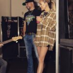 Jason Aldean Instagram - Backstage Vibes. 🎸 🥃 🤘🏼 🎤