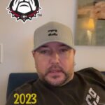 Jason Aldean Instagram - Happy New Year!! See y'all in 2️⃣0️⃣2️⃣3️⃣ 🍾