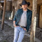 Jason Aldean Instagram - The new 14-song album from @jasonaldean is here! Listen to his eleventh studio album “Highway Desperado” now on Spotify! 🛣️🤠