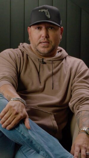 Jason Aldean Instagram - Thank u guys and everybody at country radio for making Try That In A Small Town the number 1 song this week! Can’t wait for u to hear the rest of the album on 11/3. 🇺🇸