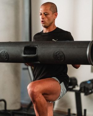 Javier 'Chicharito' Hernández Instagram - Por esfuerzo, pasión y dedicación nunca quedará! 
Avanzando, ando…
🐎💪🏽🤪