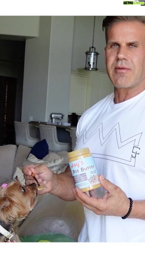 Jay Cutler Instagram - As most of you know, I’ve shared my life with my dogs over the years. This project has been something I’ve wanted to do for a very long time and I’m excited to announce the launch of Jay’s Pet Butter. This is a healthy treat for your dogs, or as I call them, my babies. My pet butter is available for PRESALE NOW by clicking the link in my bio. Key Ingredients: • FLAX SEED • COCONUT OIL • BANANA CHIPS •GLUCOSAMINE