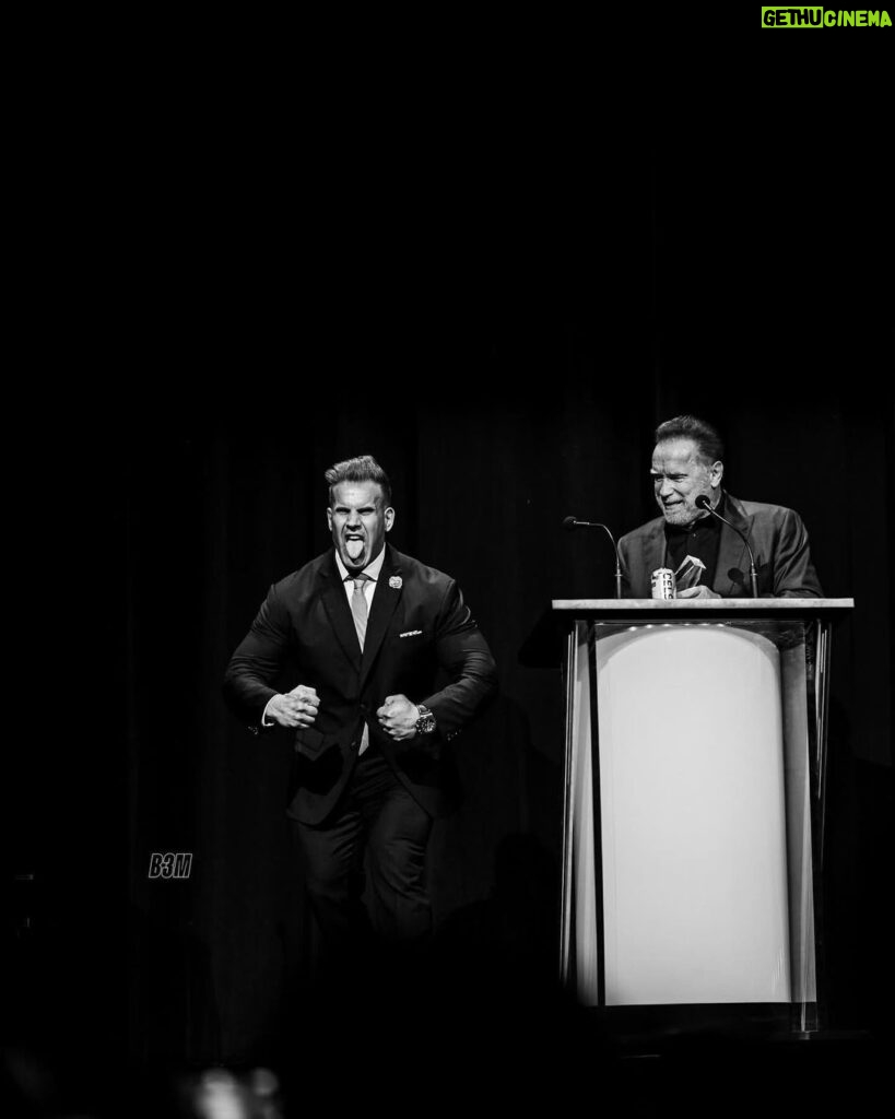 Jay Cutler Instagram - This weekend was so special to me as I was blessed to receive a lifetime achievement award from one of my idols, and the most influential person our industry is ever seen. Thank you to everyone that made this possible and everyone that participated in my journey over the last 30+ years. I vow to continue to do my best to represent and carry my position to the best of my abilities forever thank you @schwarzenegger
