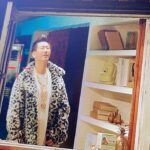 Jee Seok-jin Instagram - 즐거운 광고촬영 이었어요 안국건강 광고주님들이 전부 제 얼굴이 프린트된 티셔츠를입고 응원 하시는모습 정말 감동이었어요 감사합니다 #안국건강 #코박사 #영원하라 #최고 #복받으실꺼예요