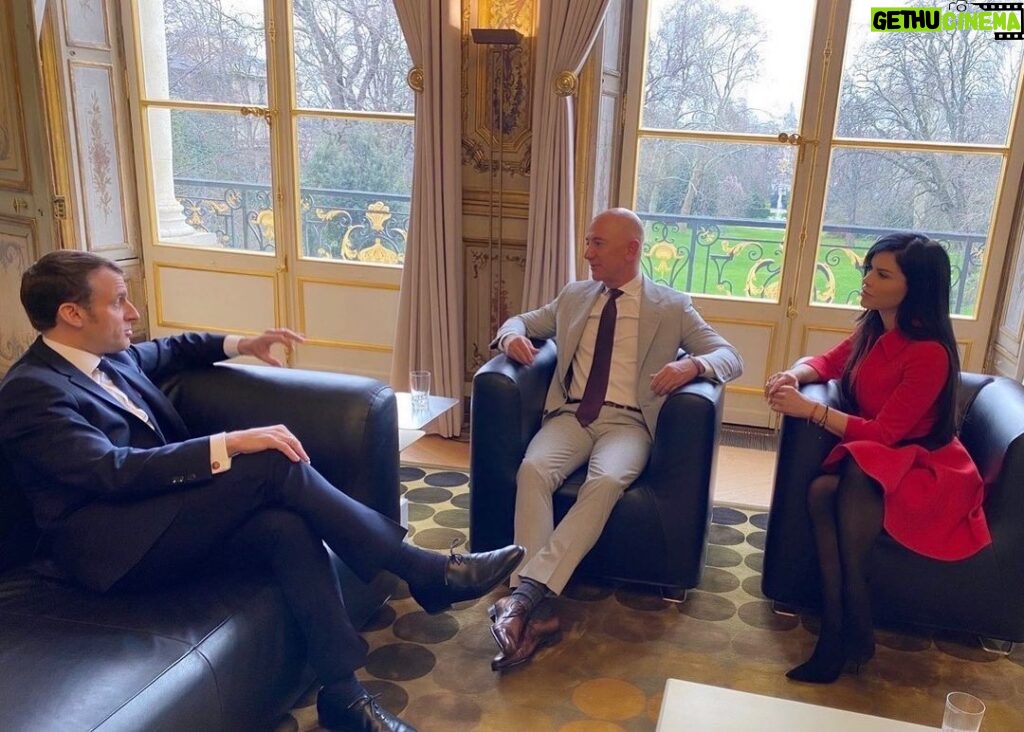 Jeff Bezos Instagram - ‪Discussing climate, sustainability, and preserving the natural world with President @emmanuelmacron today in Paris. #BezosEarthFund #ClimatePledge‬ Paris, France