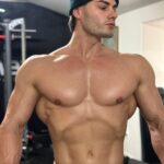 Jeff Seid Instagram - Chest day