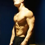 Jeff Seid Instagram - CARBS ARE NOT THE ENEMY Contrary to popular belief carbohydrates are actually your friend. Don’t be afraid to have some carbs after an intense workout or even before the workout if you are low on energy. Currently I am dieting on 50% carbs, 35% protein and 15% fat. Calories are at 2,600 per day. Energy levels are feeling great and my workouts are better than ever. Keep the carbs high while in a calorie deficit and continue to enjoy your workouts and daily life; all whilst losing body fat.