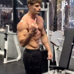 Jeff Seid Instagram - el naturale