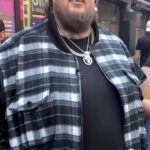 Jelly Roll Instagram - Nashville to NYC 💫 @jellyroll615 watching the premiere of his “Need A Favor” music video in Times Square is everything!