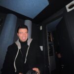 Jencarlos Canela Instagram - Encuentra algo que ames tanto que lo harías de gratis por el resto de tu vida y verás la fortuna que te traerá Find something you love so deeply that you’d do it the rest of your life for free and watch the fortune it will bring you.
