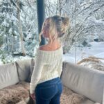 Jenna Davis Instagram - Winter wonderland 🐻‍❄️ I am obsessed with @hotel_gerl 🩷 Hotel Gerl