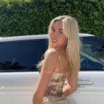 Jenna Davis Instagram - The wind said 💨 @revolve