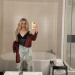 Jenna Davis Instagram - dump dump dump ♥️ & thank u for all the love on DiCaprio I truly feel so grateful & excited for more music <3